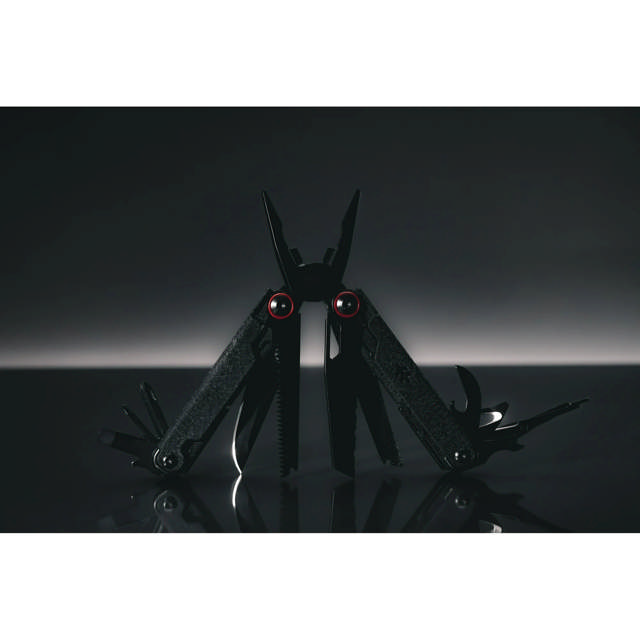 Praktisch, 17-i-1 multiværktøj