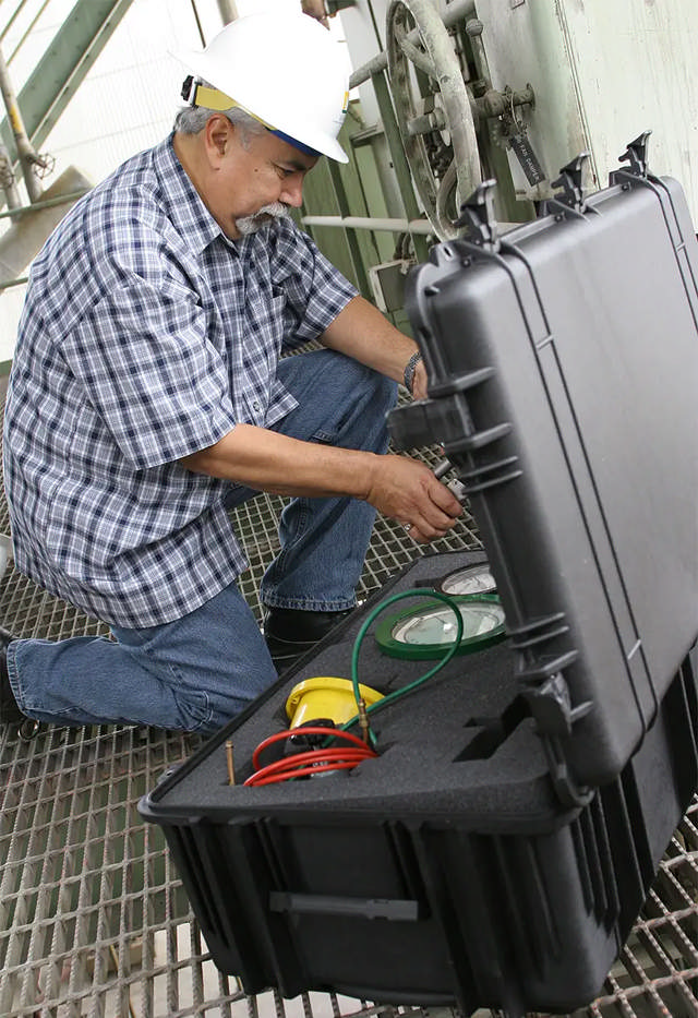 1630 Peli™ Case u/skum