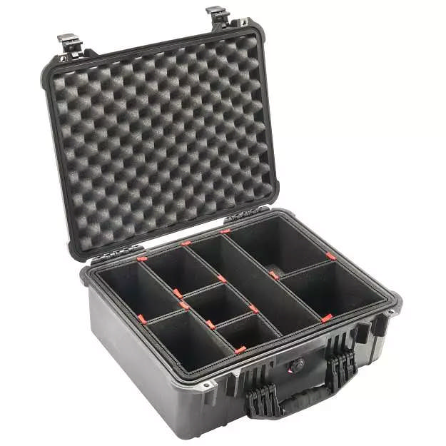 1550 Peli™ Case u/skum