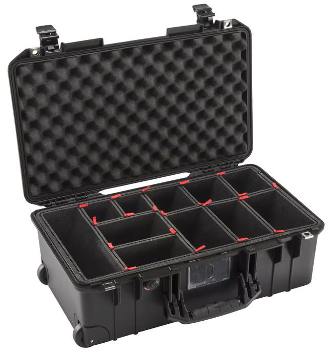 Peli™ 1535 Air Carry-On med tredelt opdelersystem