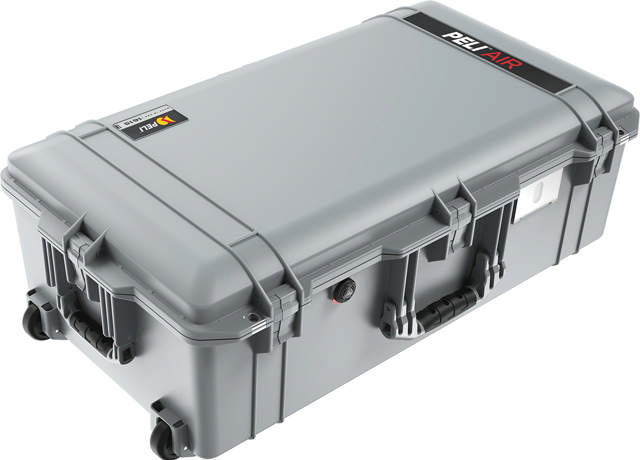 Peli™ 1615 Air case u/skum
