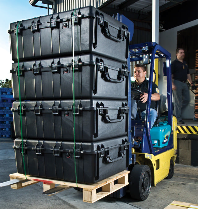 Peli™ 1730 Long Case m/skum