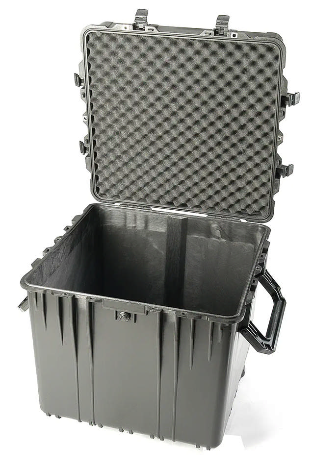 0370 Peli™ Cube Case u/skum