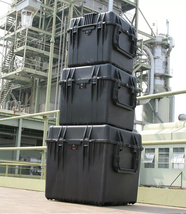 0370 Peli™ Cube Case u/skum