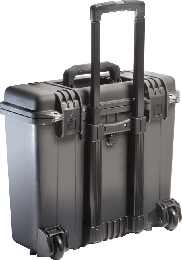 iM2435 Peli™ Storm Case m/skum